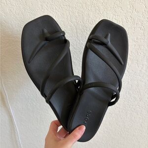 CROCS Black Miami Toe Loop Sandals